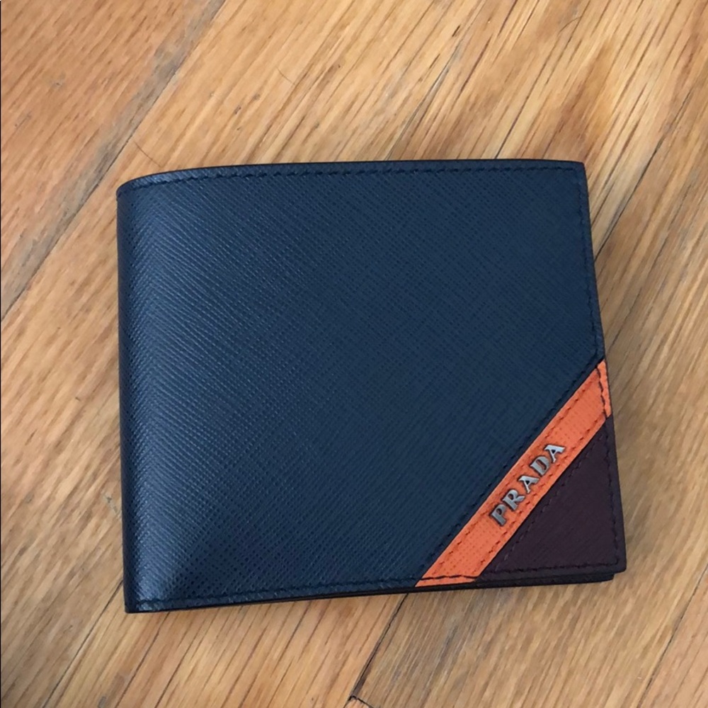 Men’s Prada wallet - Picture 4 of 7